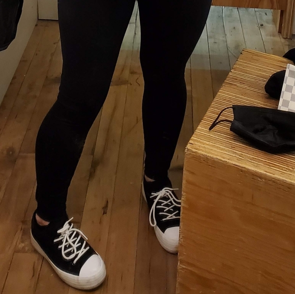 F21 - SZ 6 Black Chunky Platform Sneakers - Picture 8 of 8